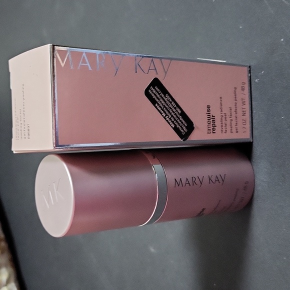 Mary Kay Other - Mary kay efectiv peeling